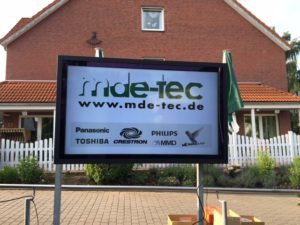 Ein Profi Display im Outdoor Bereich- bereitgestellt von Herrenhäuser Lichtwerke aus Hannover
